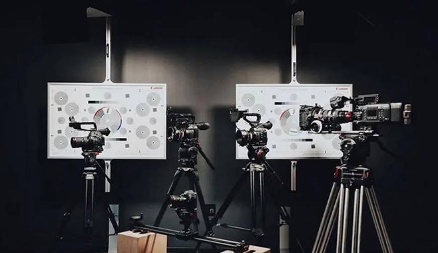 高端定制VS流水线生产｜看专业茂港区产品视频拍摄公司如何拉开差距